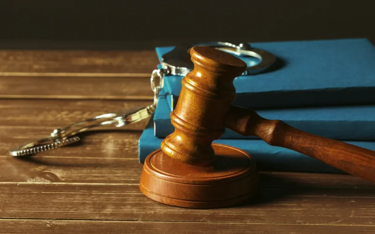 Алимент төлеуден жалтарған екі тұрғын сотталды