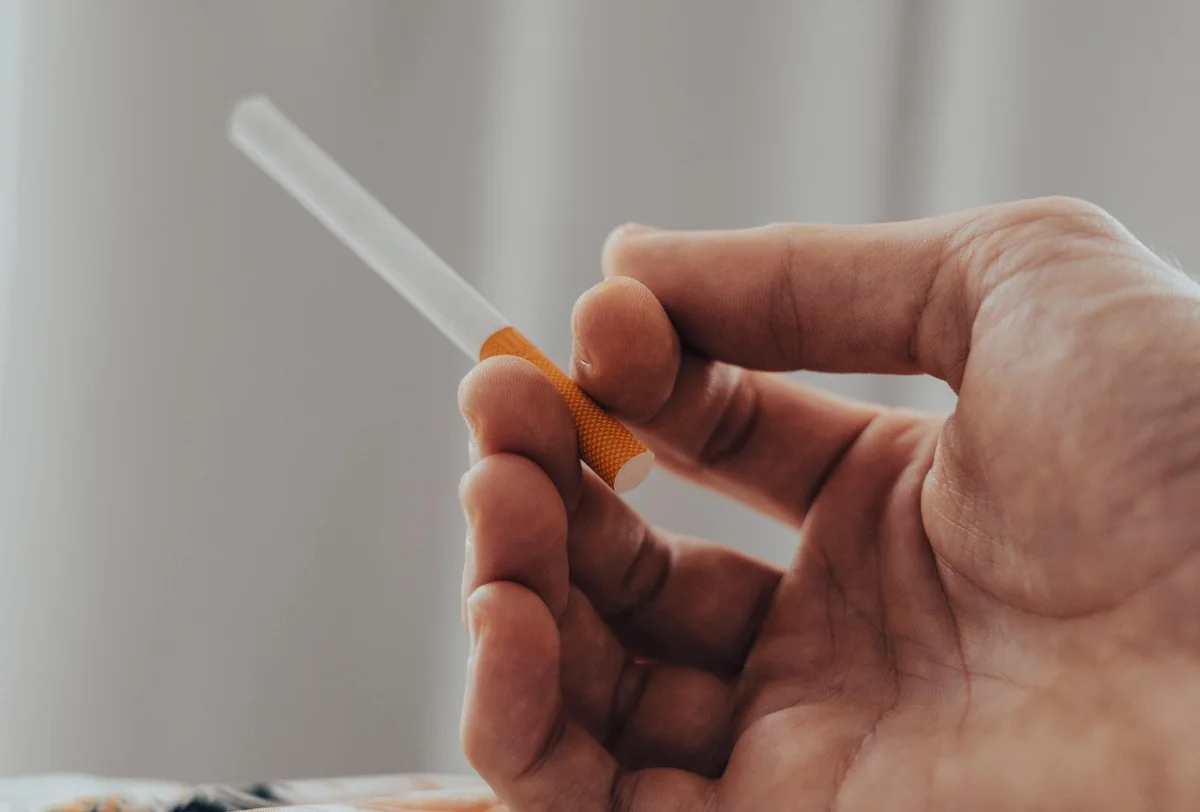 Мозг под ударом: ученые выявили тревожные изменения у курящих