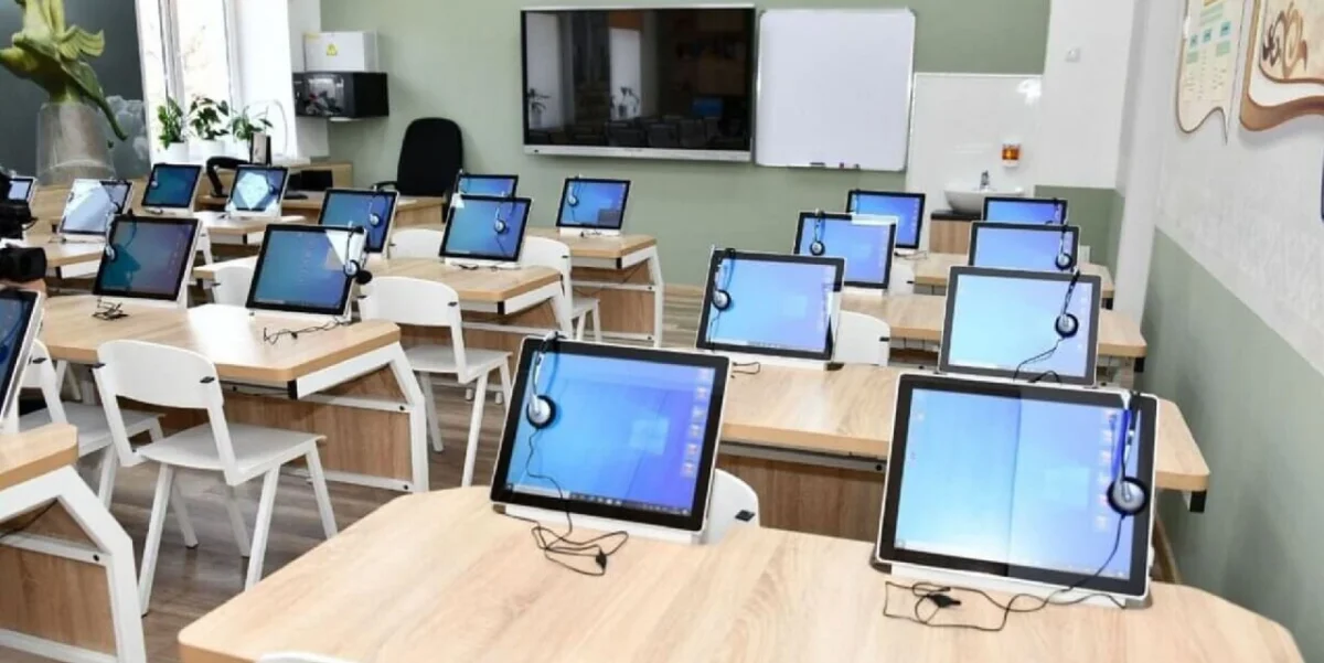 «Qazaq Digital Mektebi» жобасы ауыл мектептеріндегі білім сапасын арттыруға жол ашады