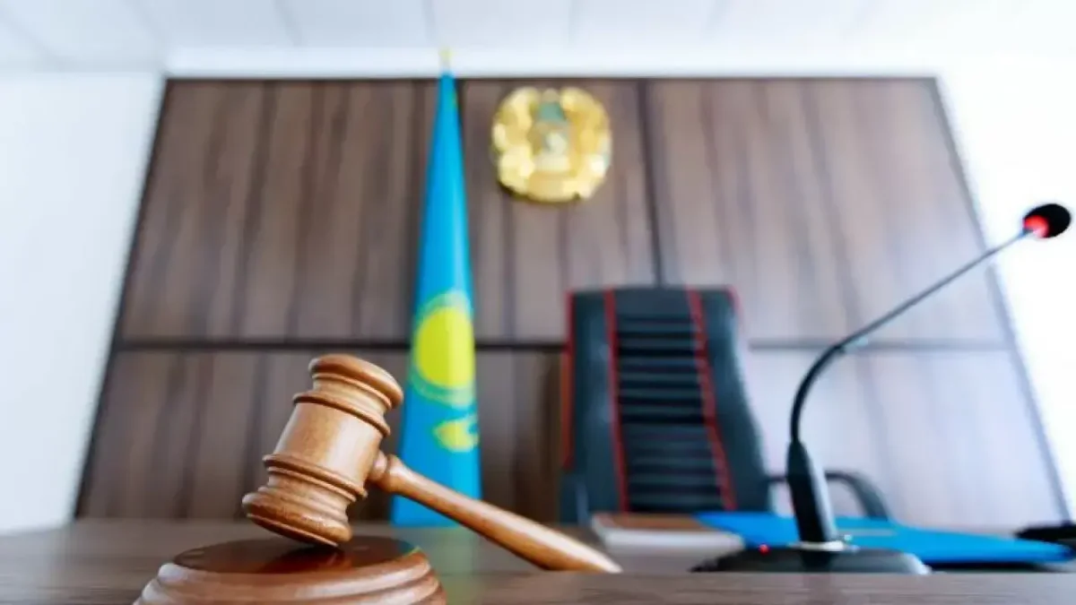 Полиция қызметкеріне шабуыл жасағаны үшін үкім қатаңдатылды