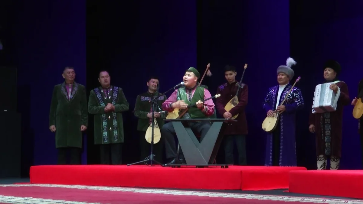 Сильнейшие айтыскеры приняли участие в республиканском командном айтысе в Петропавловске