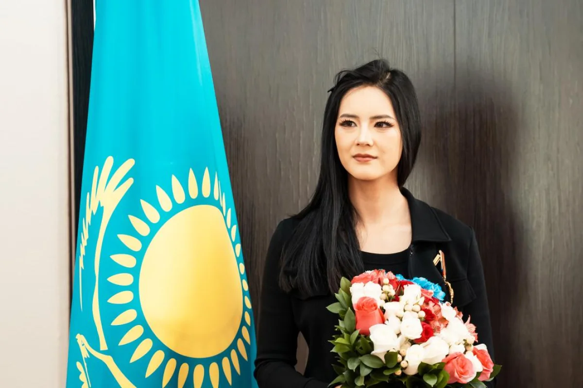 Блогер из Китая Тао Минсю награждена орденом «Достық» II степени