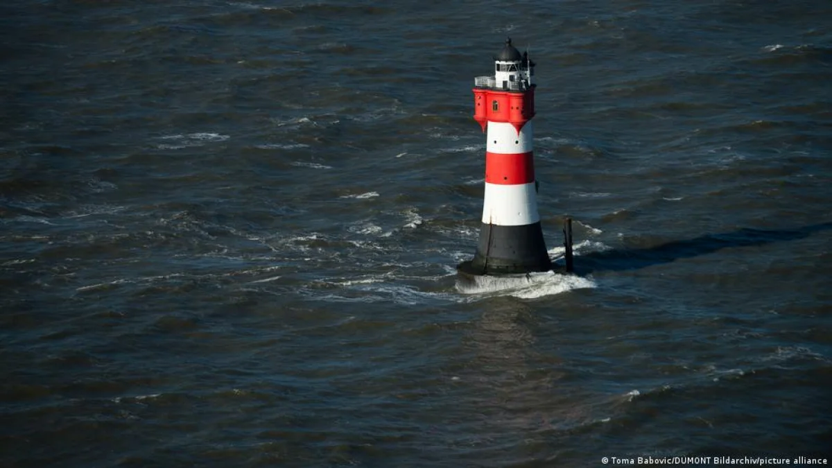Легендарный маяк «Ротер Занд» перенесут на сушу: Германия готова потратить миллионы евро