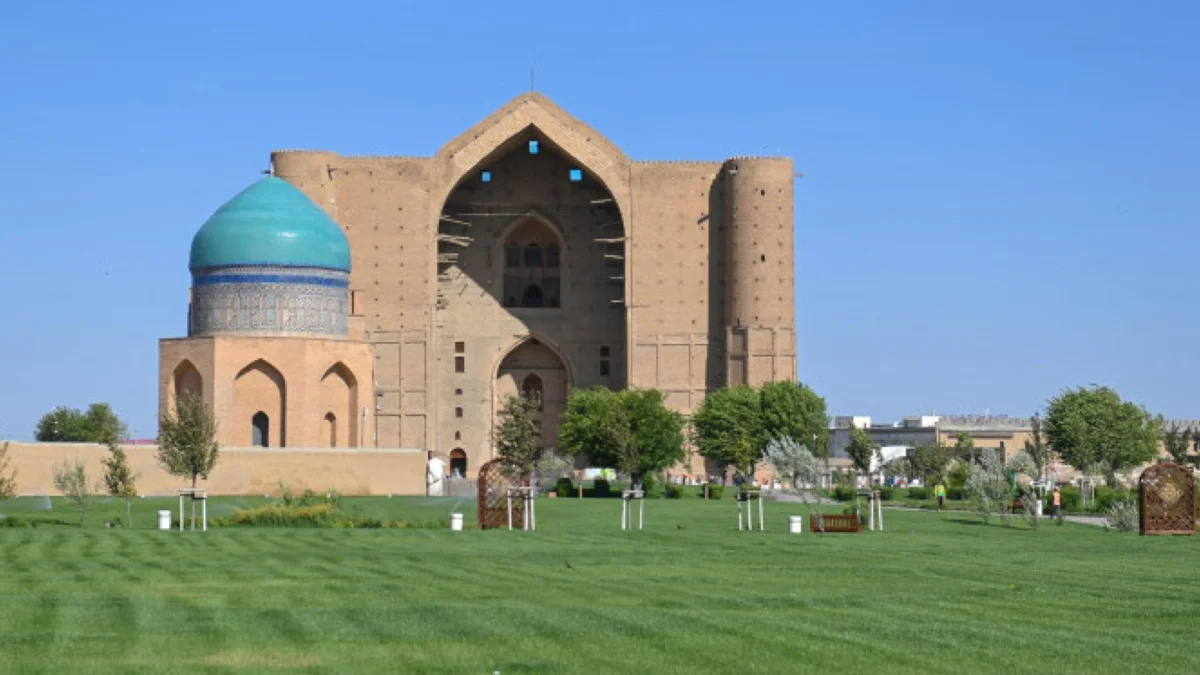 Казахстан утвердил план по популяризации наследия Ходжи Ахмета Яссауи