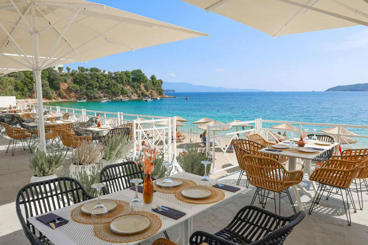 Туристам в Греции выплатят по 600 евро