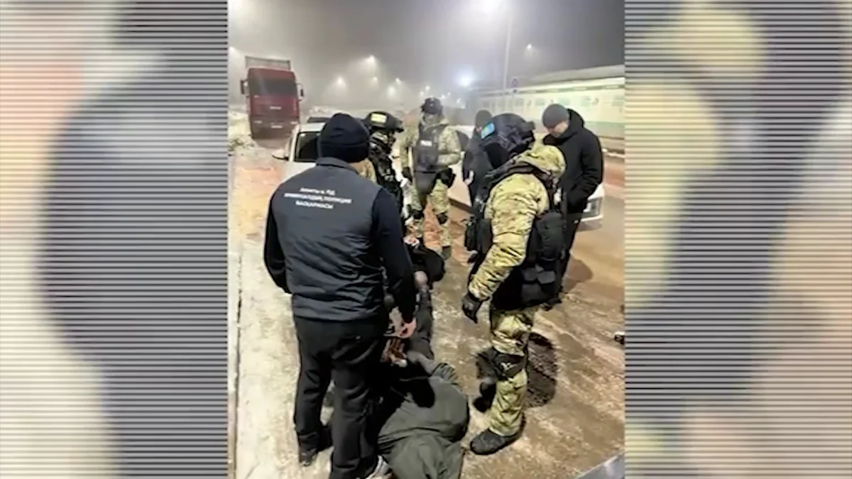 Две преступные группы, подозреваемые в серии квартирных краж задержаны в Алматинской области