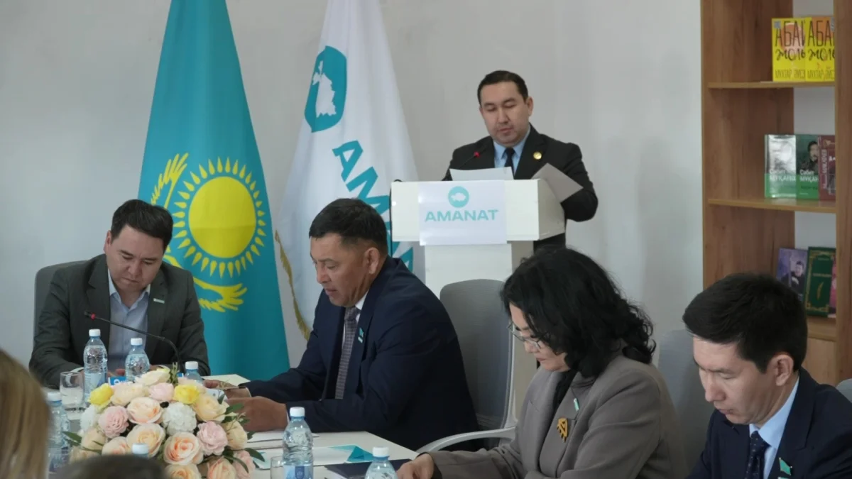 В Атырауской области обсудили ход реализации предвыборной программы партии «AMANAT» на 2023-2027 годы