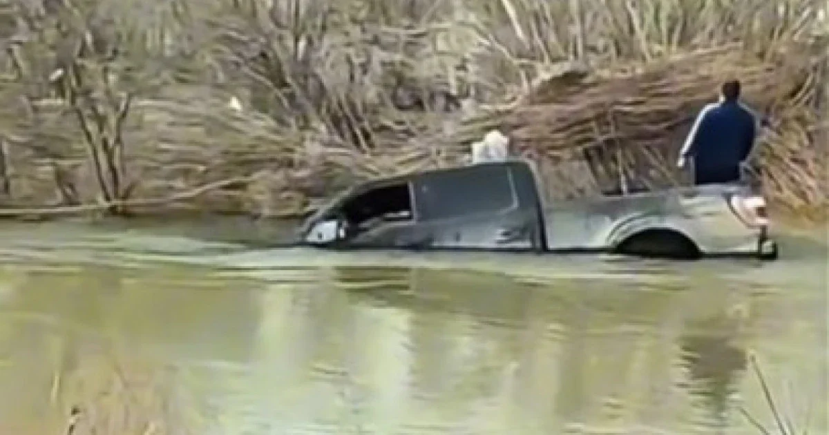 Көлікті Есіл өзенінің ағысы алып кетті