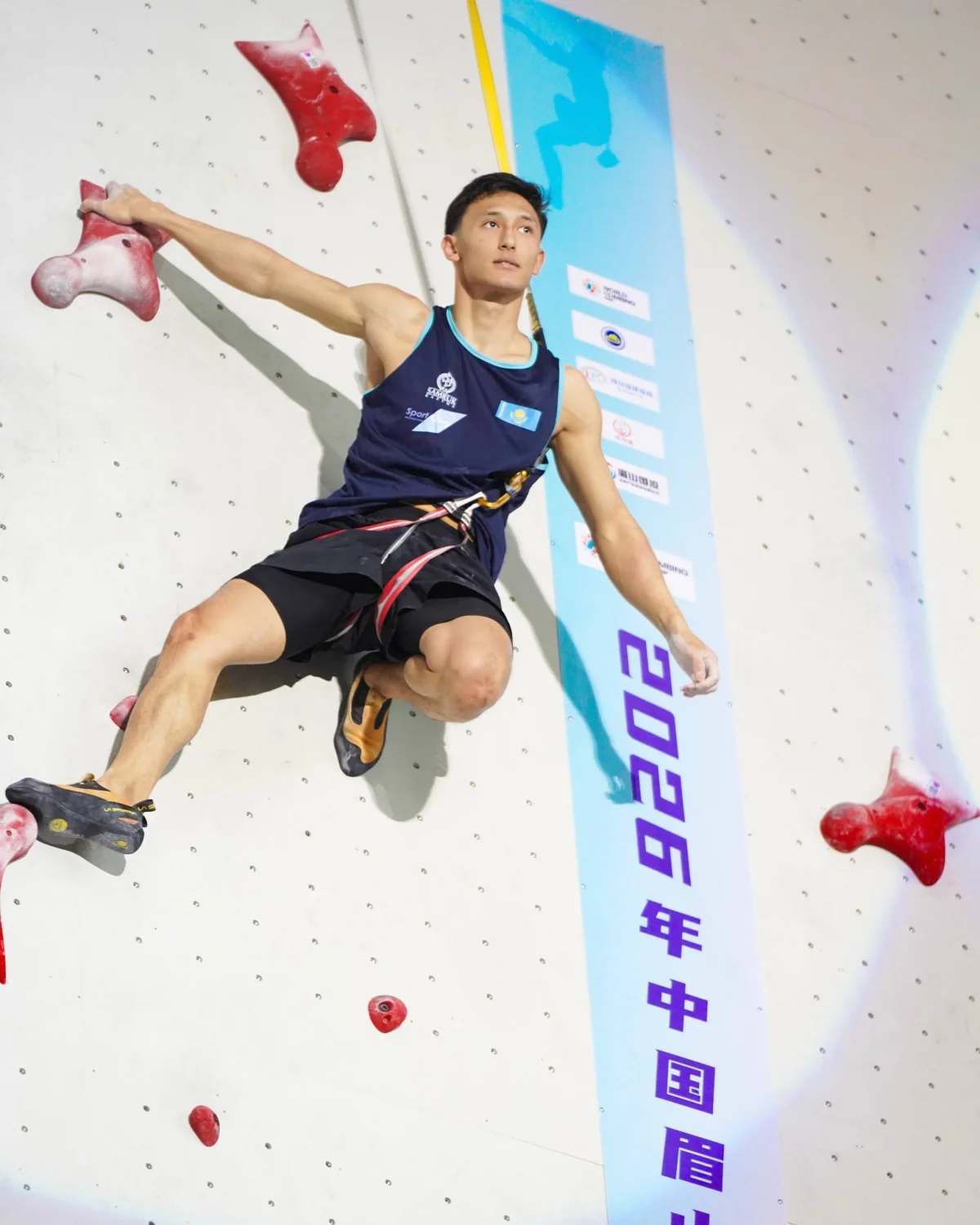 Спорттық құзға өрмелеуден Азия чемпионатында үш спортшымыз 1/8 финалға жолдама алды