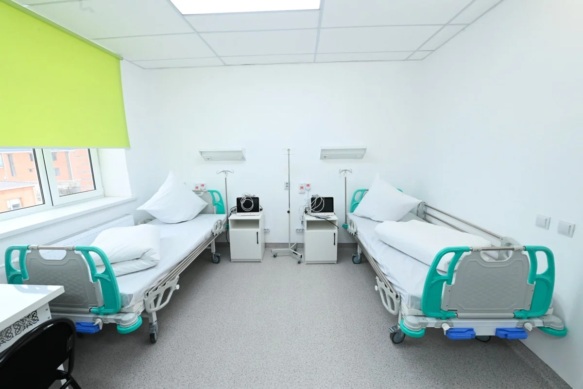 ШҚО-да полицейлер 4 жасар бүлдіршінді ауруханаға шұғыл жеткізді