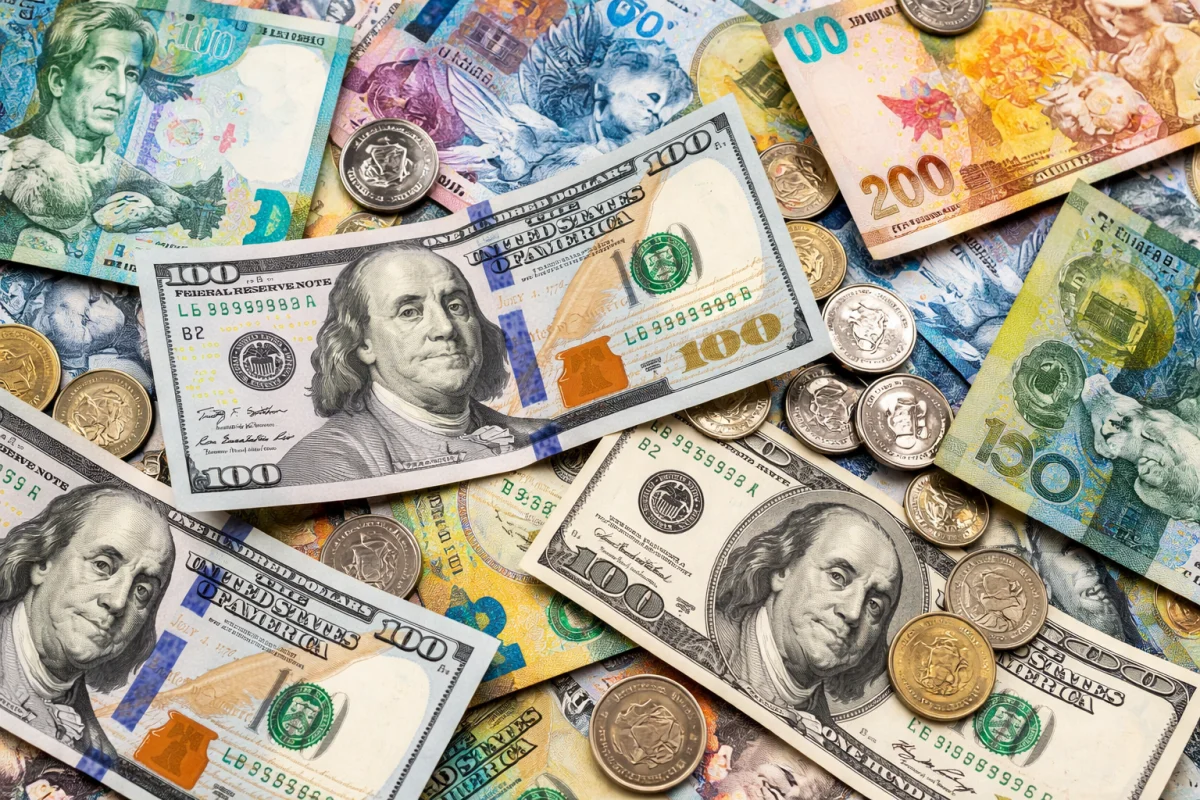 Курс доллара на 10 апреля держится стабильно в обменниках Казахстана