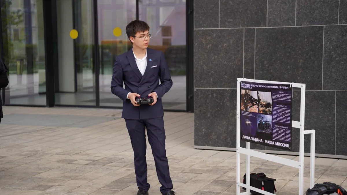 Атыраулық жас ғалым «ақылды» робот әзірледі