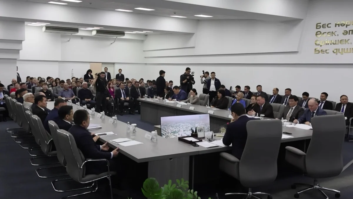 В Семее обсудили конкретные меры по повышению прозрачности процессов управления многоквартирными жилыми домами