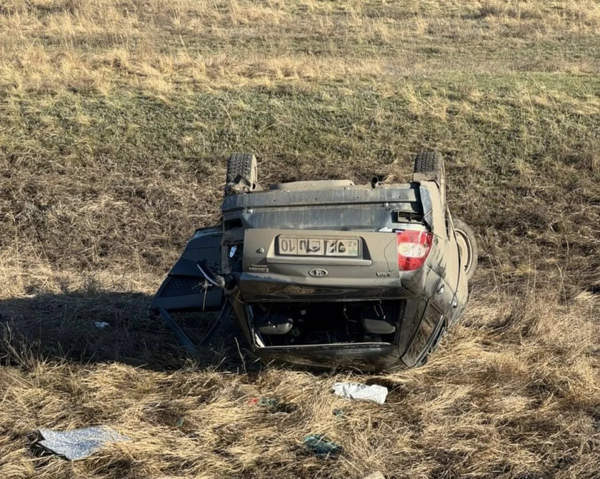 ДТП с опрокидыванием устроил молодой водитель в Костанайской области