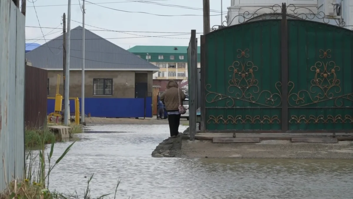 Атырауда бір түнде бір жарым айлық мөлшерде жаңбыр жауды