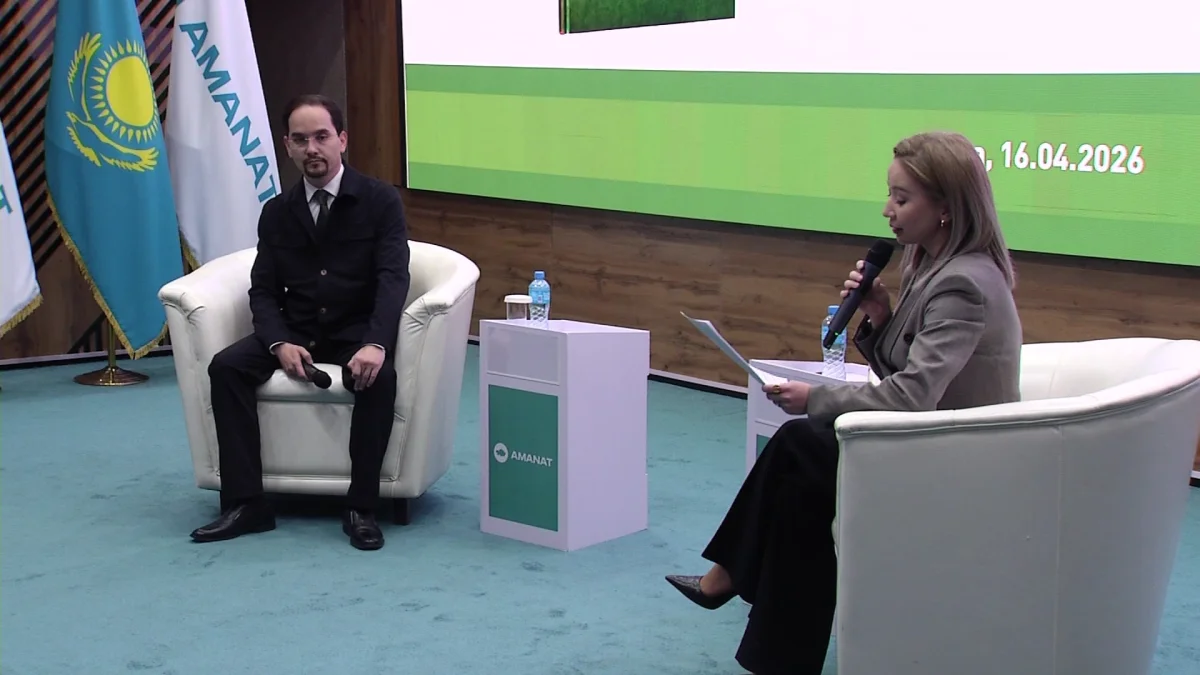 Астанада «Кітап-AMANAT» жобасы аясында жазушы Ерлан Ахмедидің «Ойлан, қазақ» романы таныстырылды