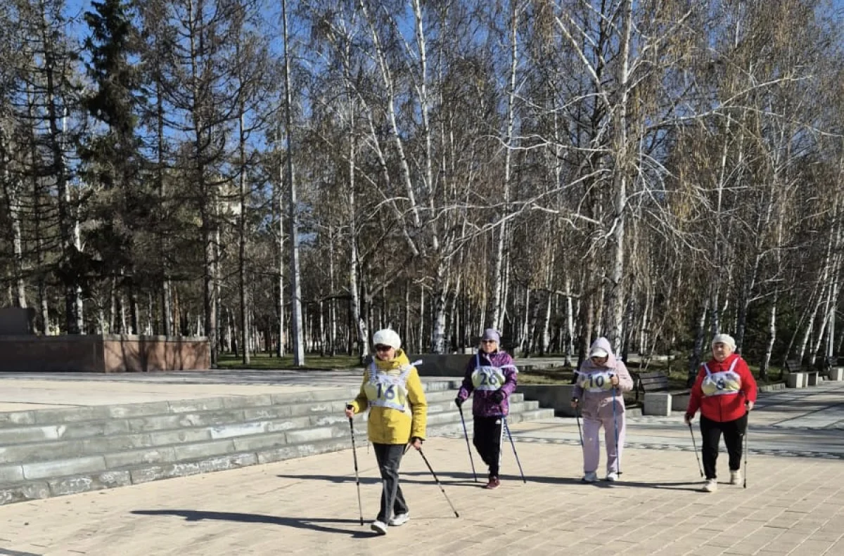 «Бодрый шаг»: дружеское состязание по скандинавской ходьбе провели в Костанае