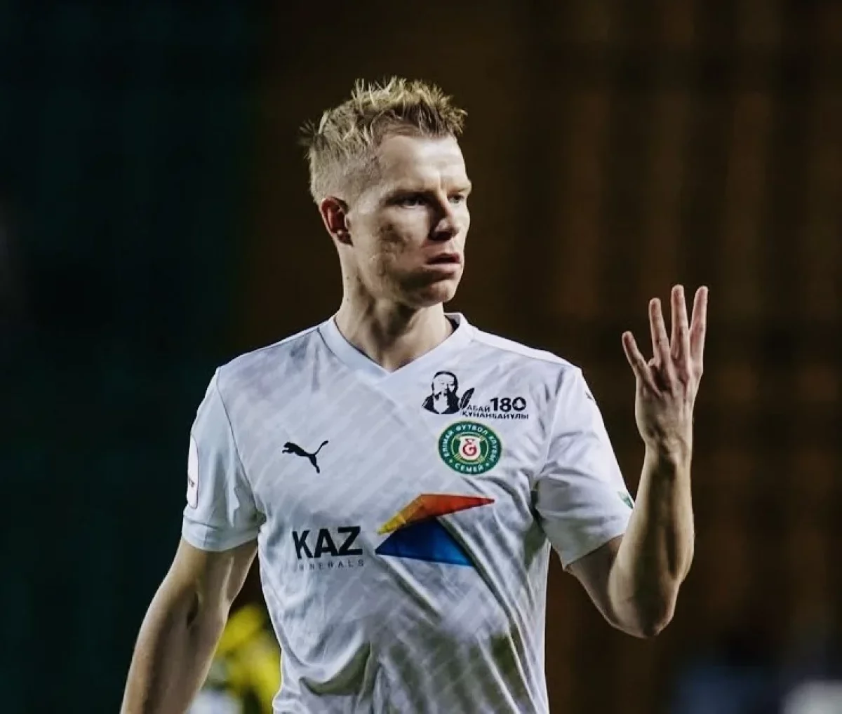 Беларусь футболшысының қосалқы құрамда қалып қоюының себебі неде?