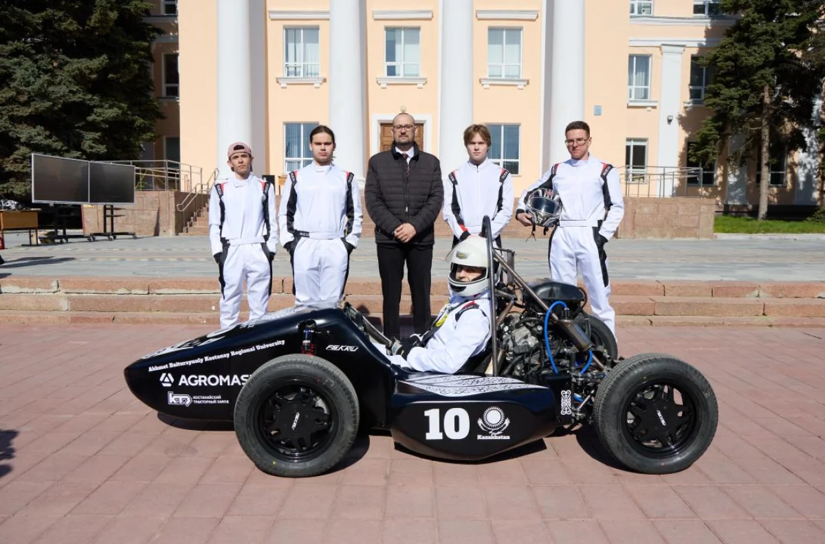Қостанай өңірлік университетінің студенттері жарыс көлігін құрастырды