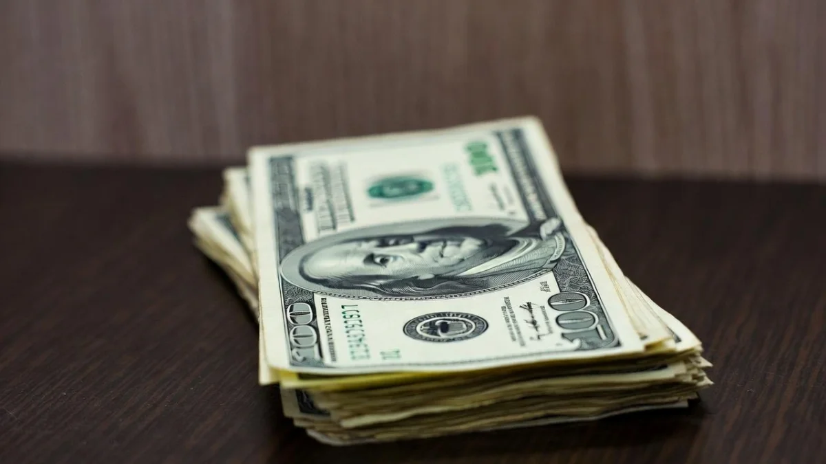 Доллар на пороге 470 тенге: Нацбанк обновил курсы валют в Казахстане