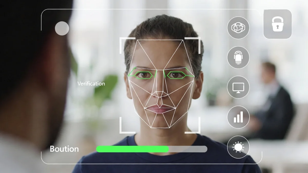 В Казахстане вступили в силу новые правила биометрической проверки клиентов банков