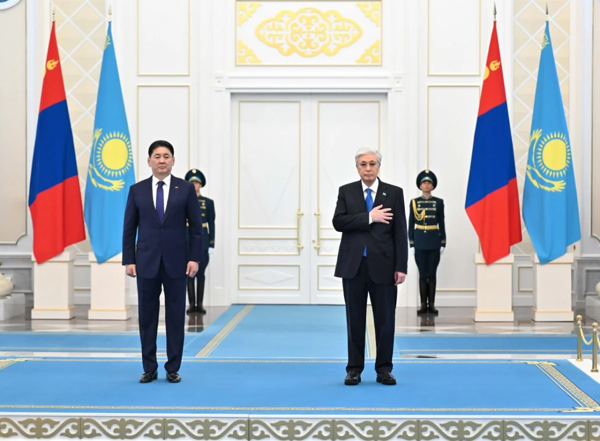 Қасым-Жомарт Тоқаев Ақордада Моңғолия Президентін қарсы алды