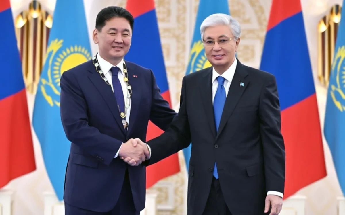 Мемлекет басшысы Моңғолия Президентін «Алтын Қыран» орденімен марапаттады