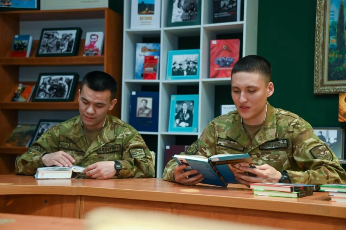 Сарбаз қызмет барысында кемінде 5 кітап оқуы тиіс