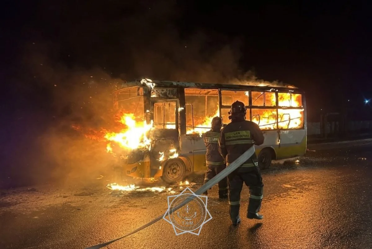 Автобус өртенді