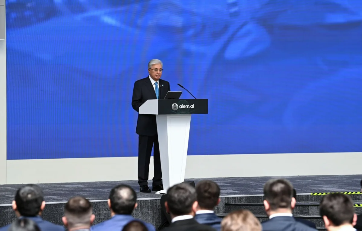 Президент: «Жаппай цифрландыру және жасанды интеллектіні енгізу елімізді жан-жақты жаңғыртудың негізгі факторларының бірі саналады»