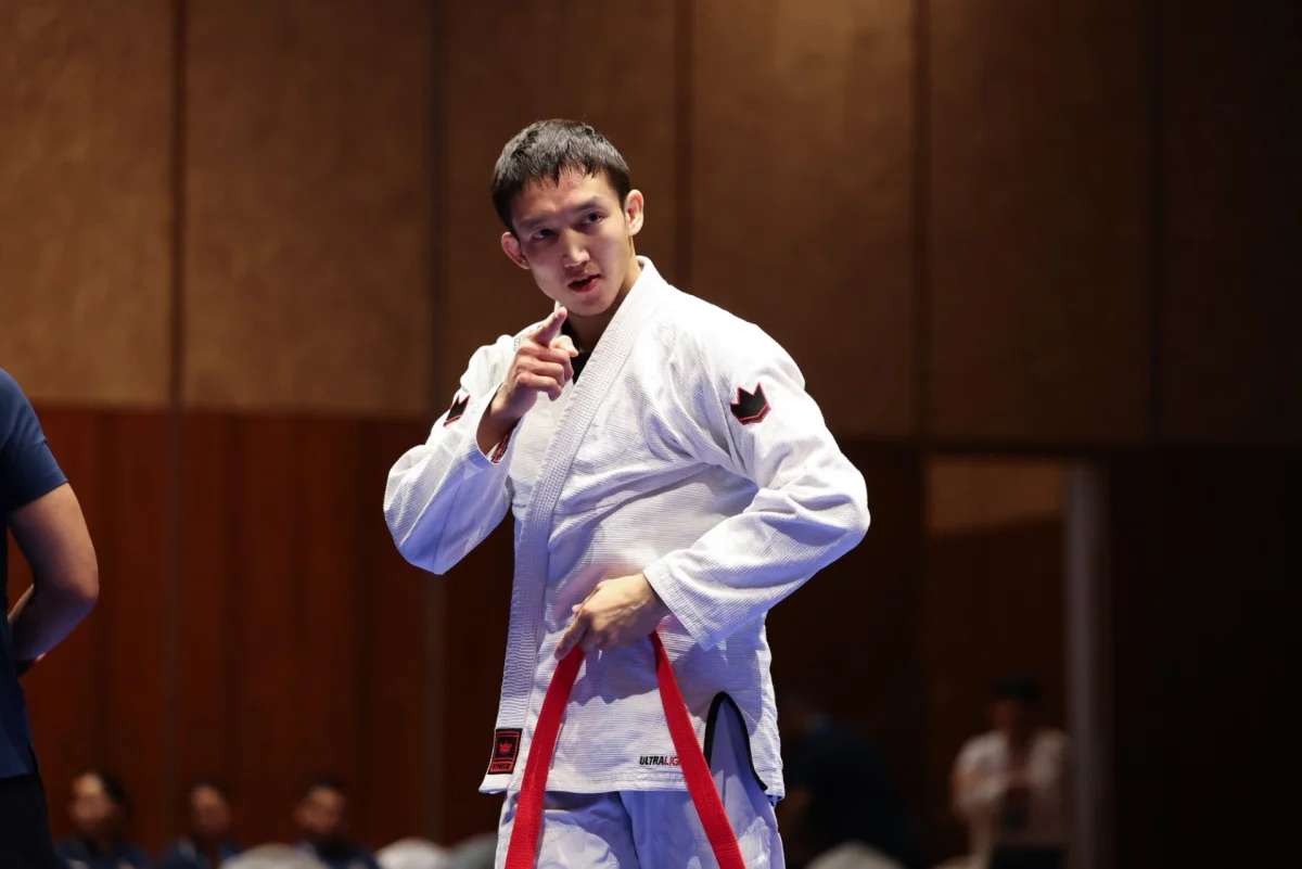 Казахстанский джитсер Нуржан Батырбеков завоевал золото Азиатских пляжных игр-2026 в Китае