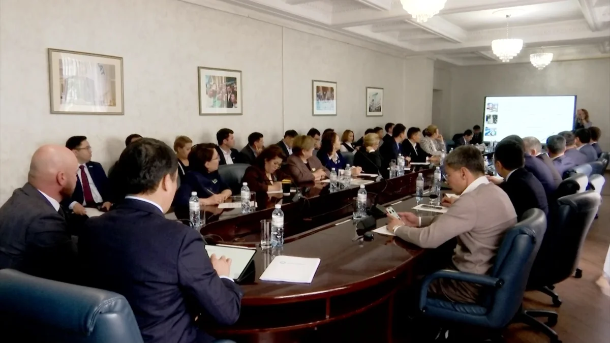 «AMANAT» партиясы депутаттық фракциясының кезекті отырысы өтті