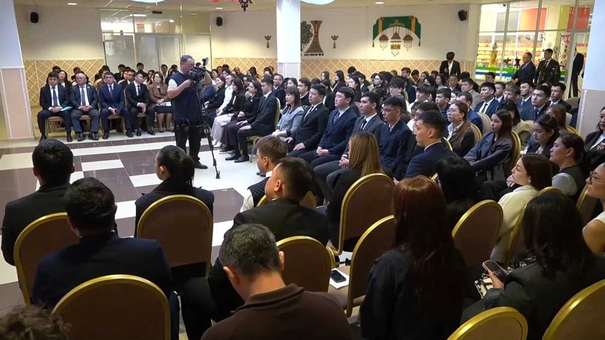 БҚО-дағы мемлекеттік қызметшілердің үштен бірін жастар құрайды