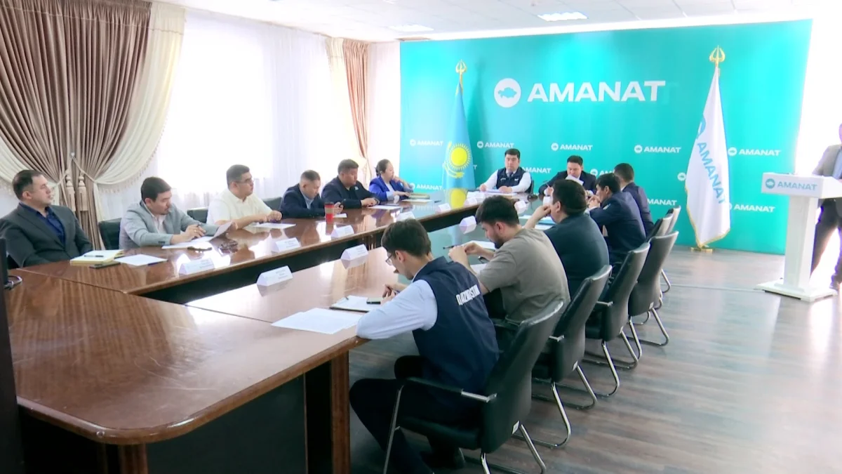 «AMANAT» партиясы жанындағы  Жастарды қолдау жөніндегі аймақтық кеңесте алаяққа алданбаудың жолы түсіндірілді