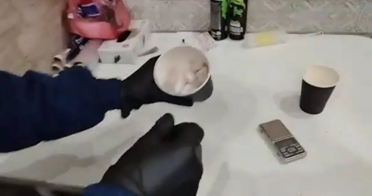 Кофе стақаны ішіндегі "жасырын қойма": Елордада есірткі қылмысының жолы кесілді