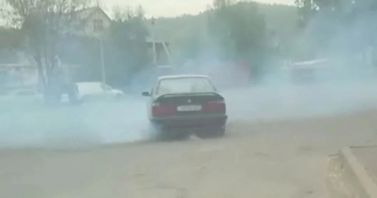 Алматыда дрифт жасаған жүргізуші 5 күнге қамалды