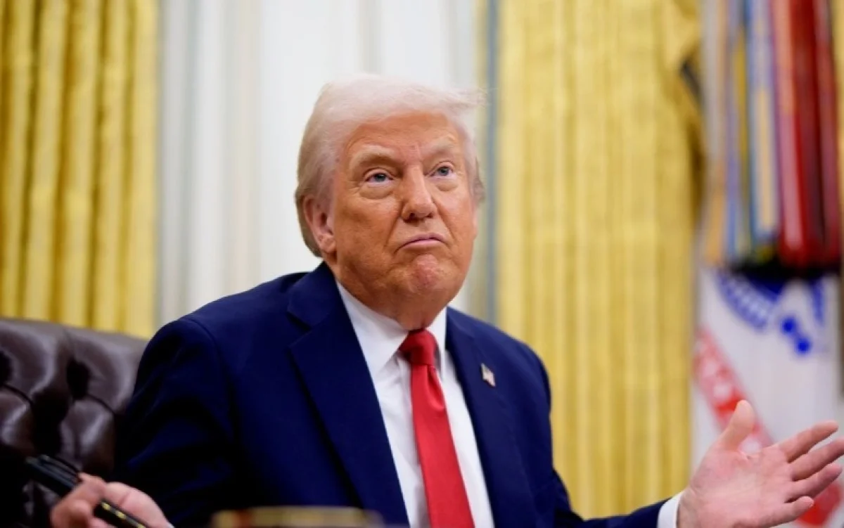 Дональд Трамп Ақ үй тілшілер қауымдастығының қабылдауынан эвакуацияланды