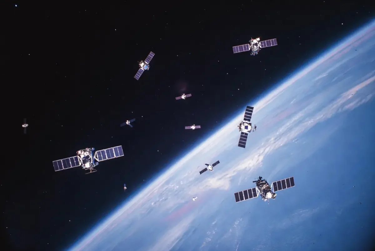 Франция ғарышты ел үшін маңызды әскери аймақ деп атады