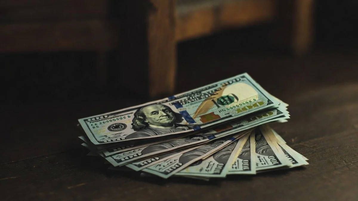 Курс валют на 28 апреля - доллар опустился до 460 тенге