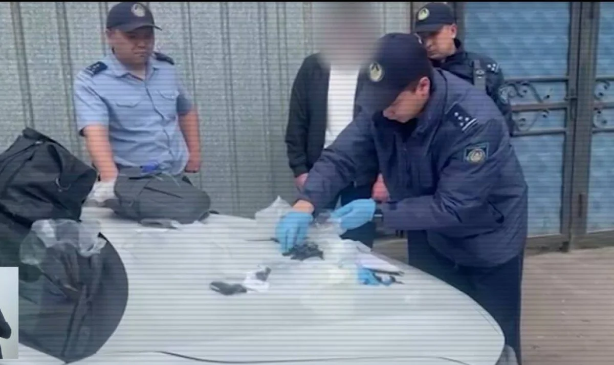 Алматыда есірткі курьері ұсталды