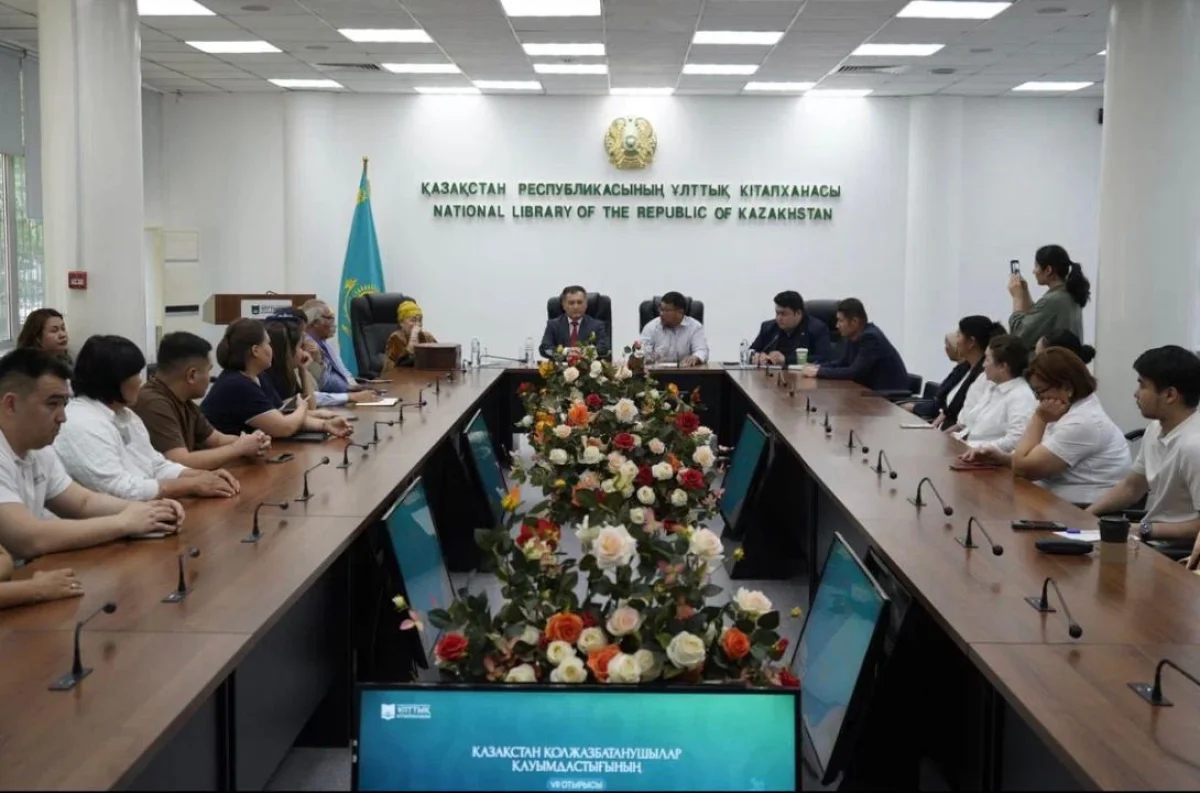 Рукописное наследие пополняется: в Нацбиблиотеку переданы уникальные свитки XIX века