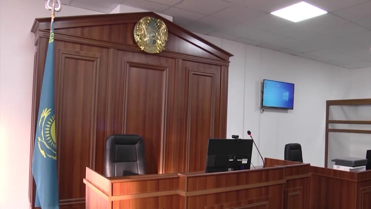 Павлодарда қатыгез әке 3 жасар қызын еденге ұрып өлтірген деген күдікке ілінді