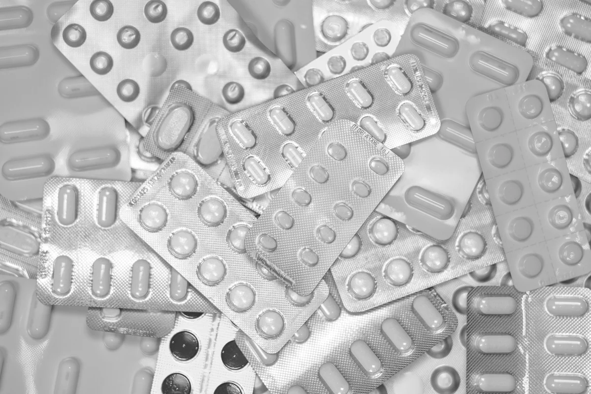 32 пәтер, 11 автокөлік: Фармацевтикалық компания басшылары 3,7 млрд теңге жымқырған