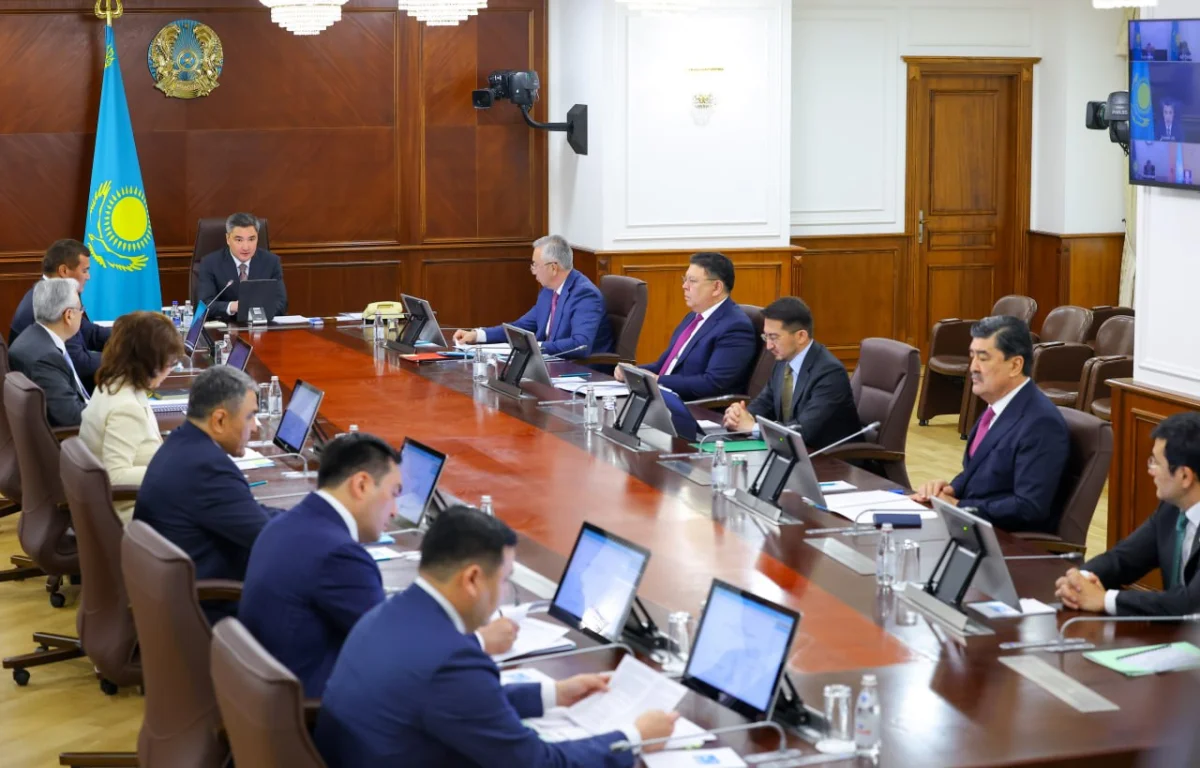 Президенттің азық-түлік қауіпсіздігін қамтамасыз ету жөніндегі тапсырмасының орындалуы: Үкіметте көктемгі егіс жұмыстарын жүргізу барысы қаралуда