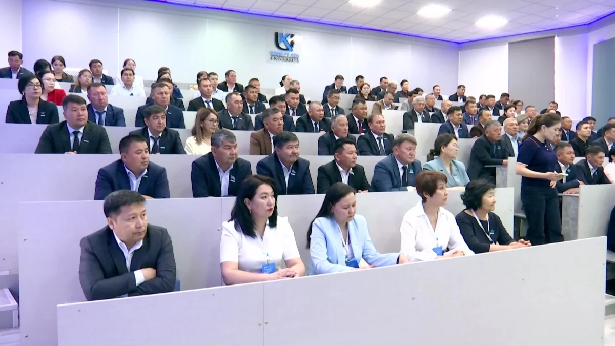 «AMANAT» партиясының жаңа модульдік бағдарламасы аясындағы оқу семинары Қызылордада жалғасты