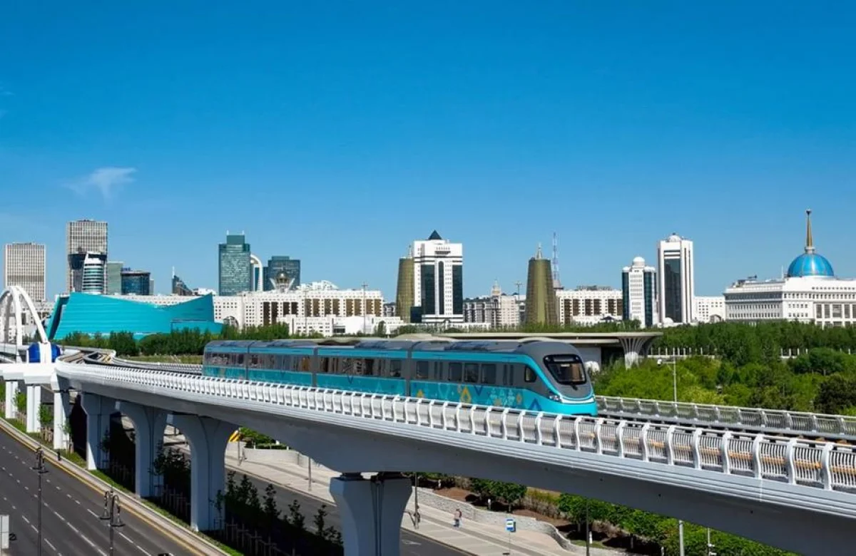 LRT в Астане перевез 100 тысяч человек за сутки и превысил проектную нагрузку (ВИДЕО)