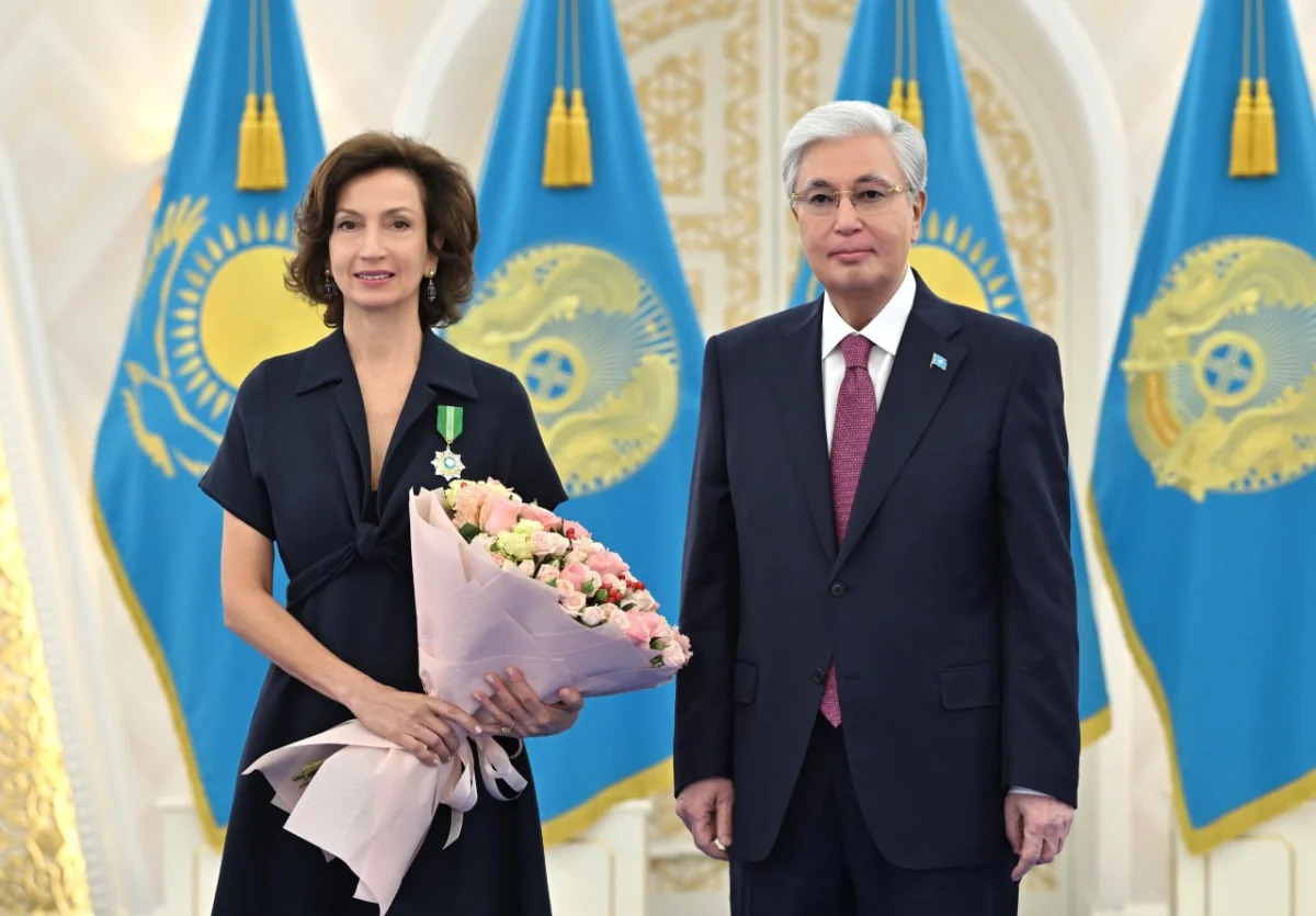 Президент вручил орден Qoja Ahmet Yasaui экс-главе ЮНЕСКО Одрэ Азуле