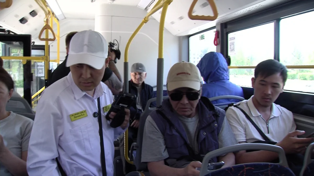 В столице начались рейды по выявлению безбилетников в общественном транспорте