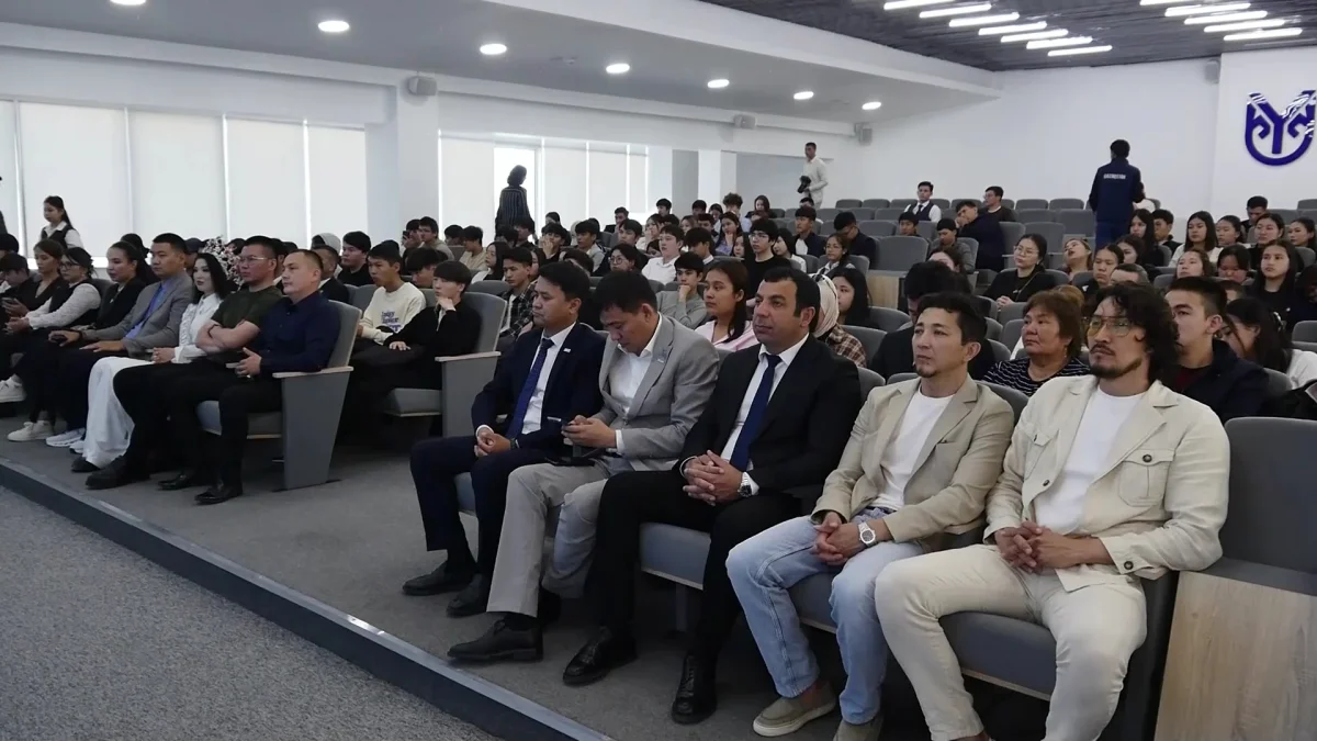 Актауские студенты провели день вместе с казахстанскими актерами