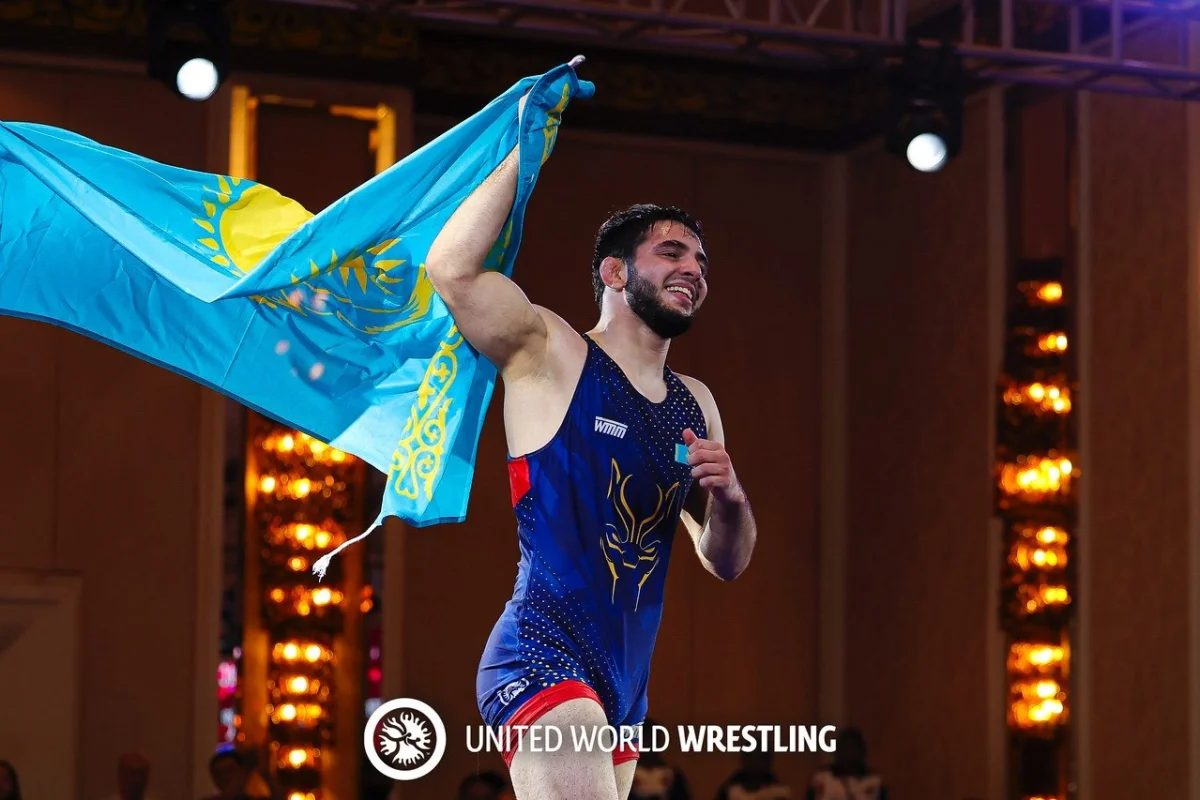 Казахстанские борцы взяли еще четыре медали на чемпионате Азии